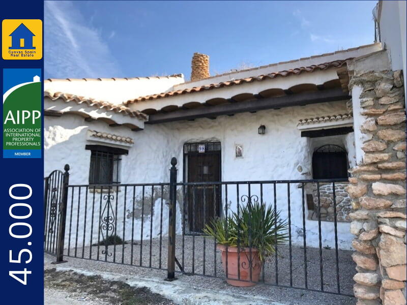 Дом в пещере продается в Huescar, Granada