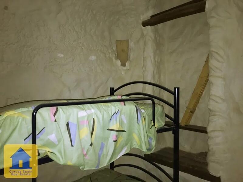 2 soveværelse Grottehus til salg