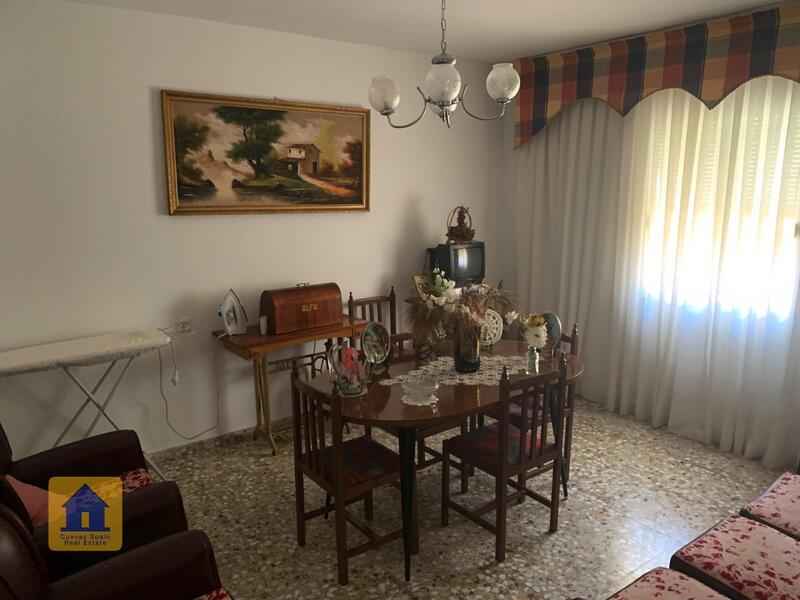4 bedroom Country House for sale