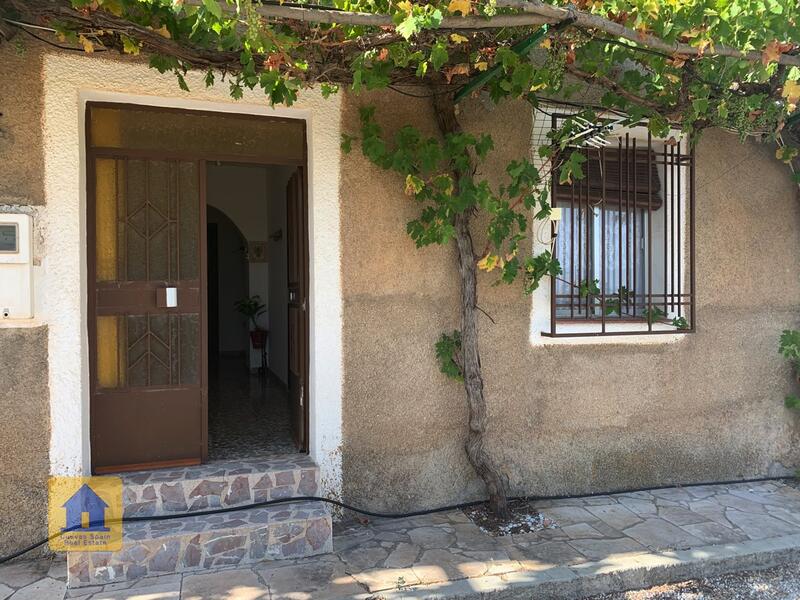 4 bedroom Country House for sale