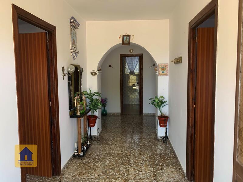 4 bedroom Country House for sale