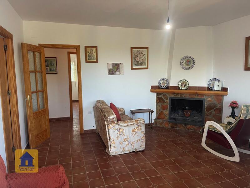 3 bedroom Country House for sale