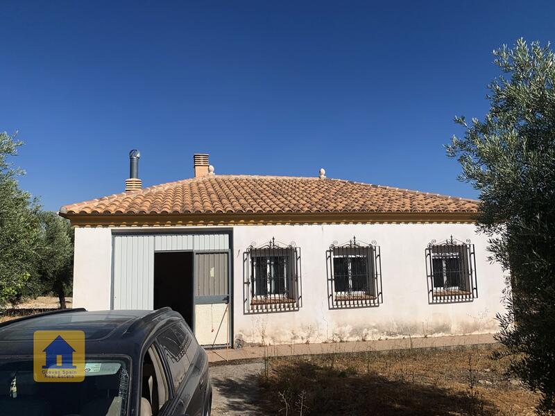 3 bedroom Country House for sale