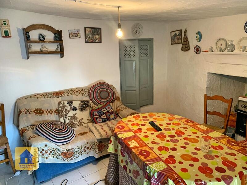 7 bedroom Cave House for sale