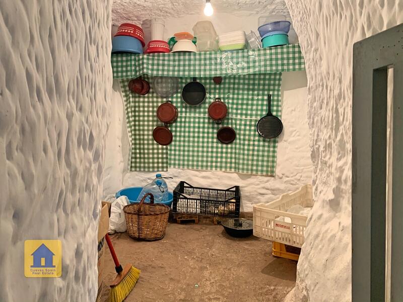 7 bedroom Cave House for sale