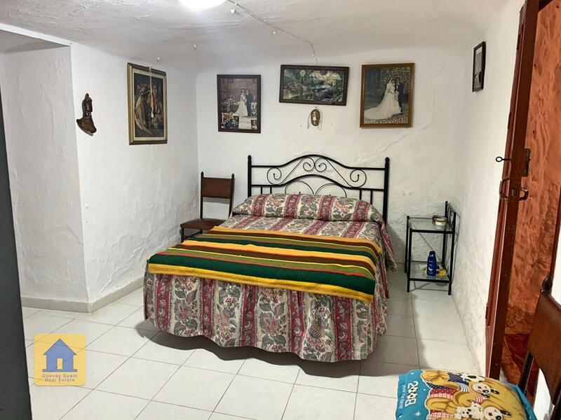7 bedroom Cave House for sale