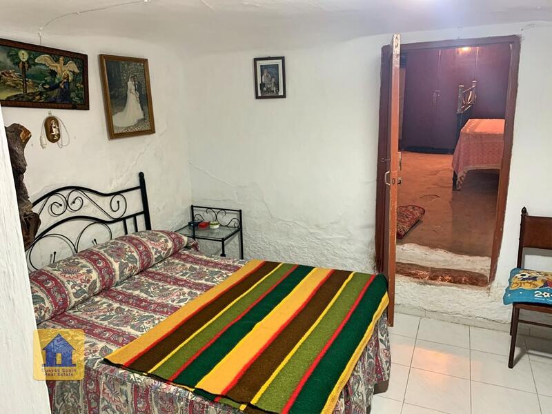 7 bedroom Cave House for sale