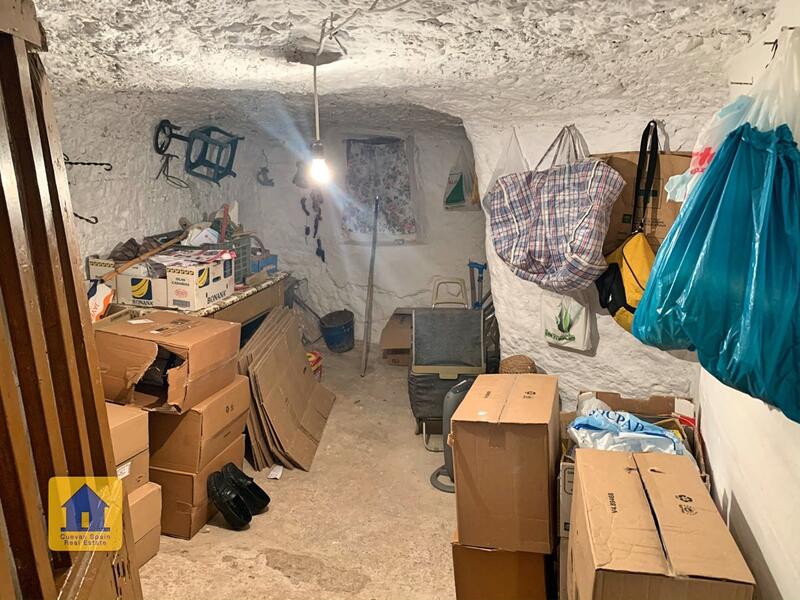 7 bedroom Cave House for sale