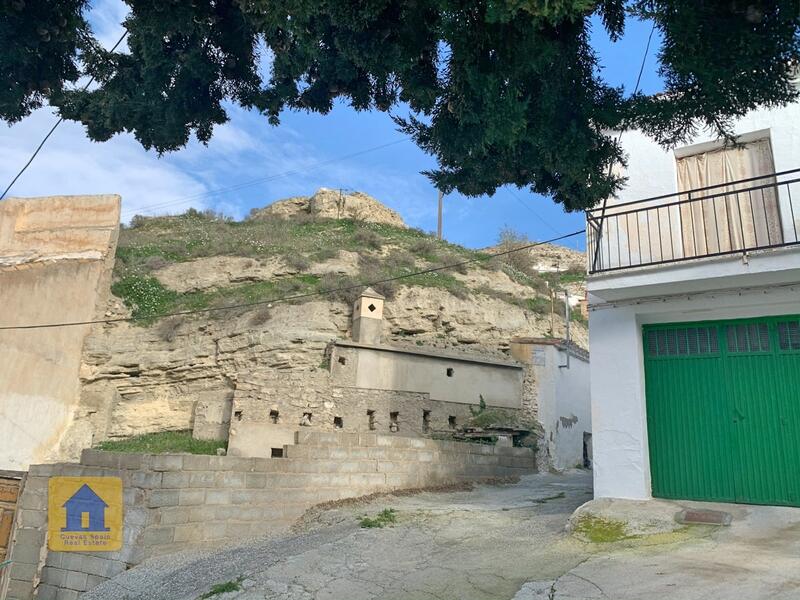 7 bedroom Cave House for sale