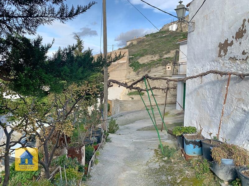 7 bedroom Cave House for sale