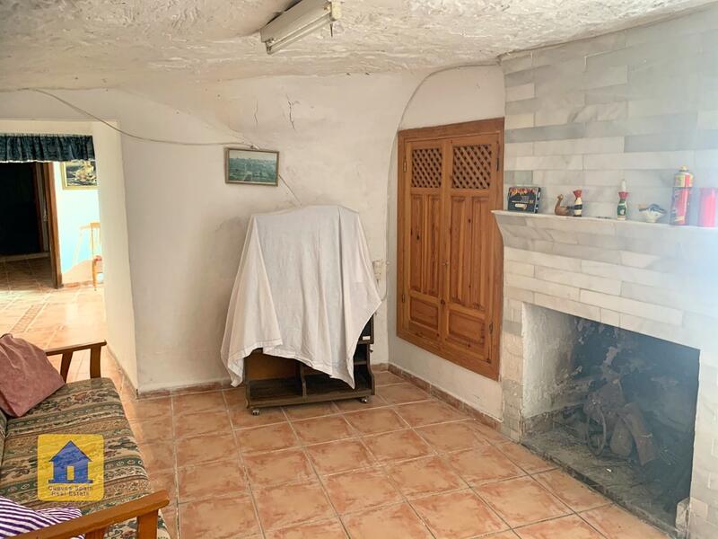 6 chambre Maison Troglodyte à vendre
