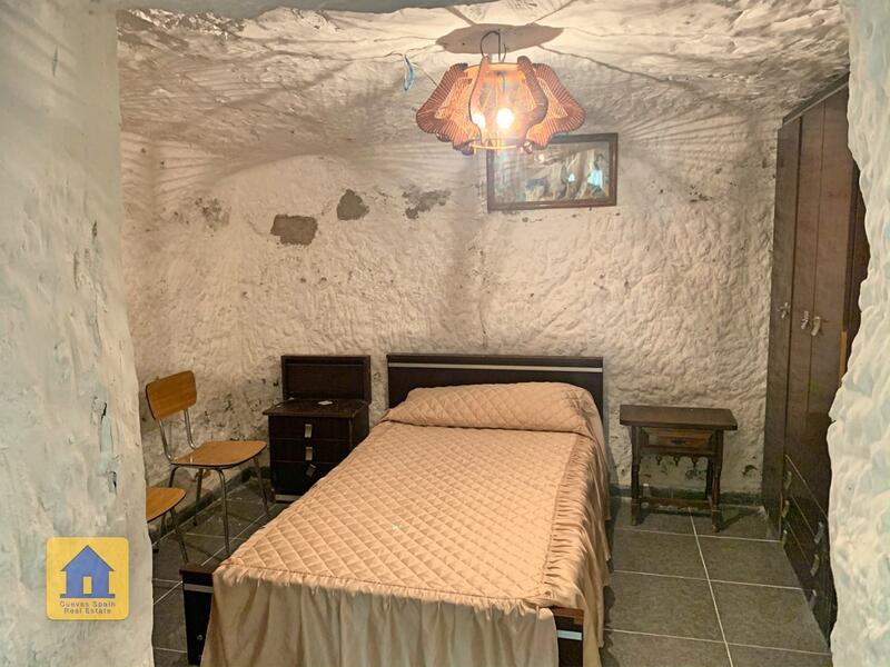 6 chambre Maison Troglodyte à vendre
