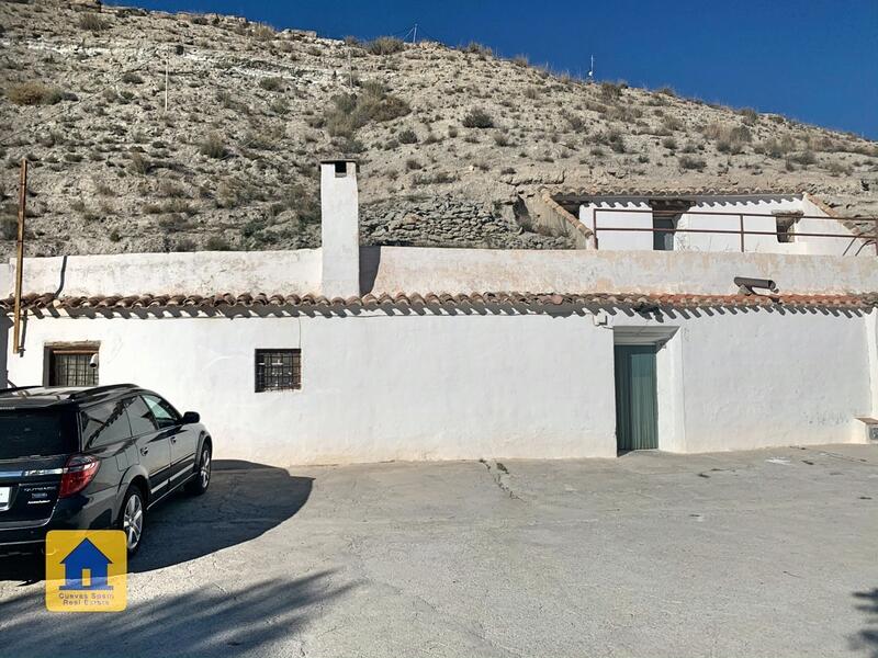 6 chambre Maison Troglodyte à vendre