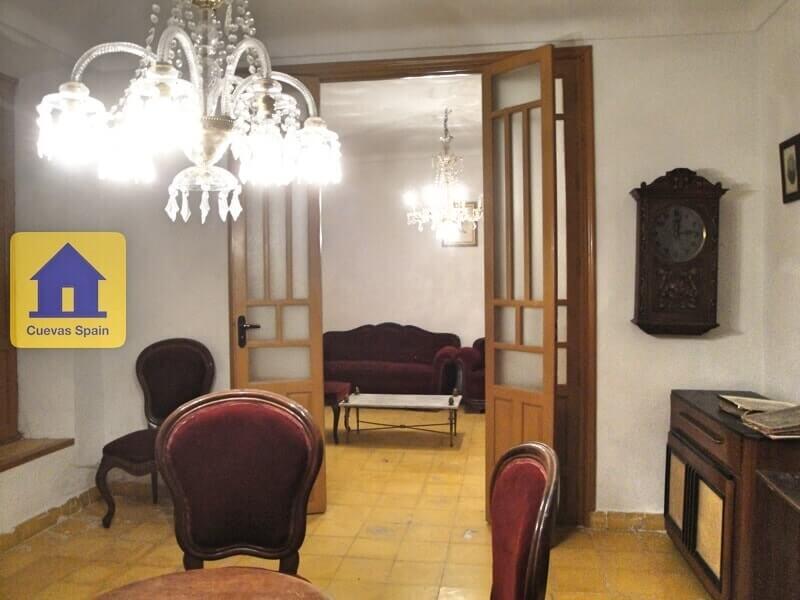 7 bedroom Villa for sale