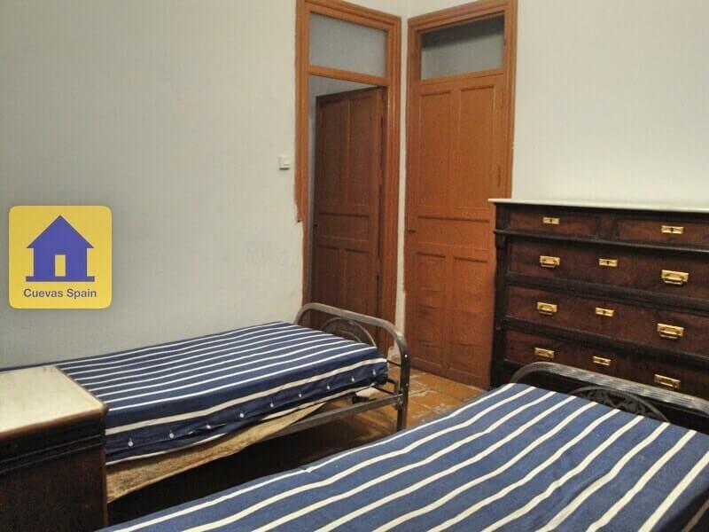 7 bedroom Villa for sale