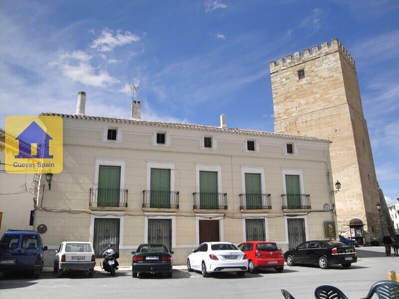 7 bedroom Villa for sale