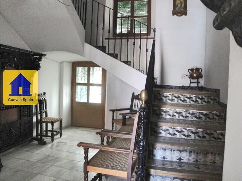 7 bedroom Villa for sale