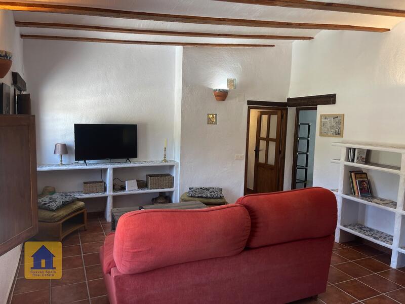 2 chambre Maison Troglodyte à vendre