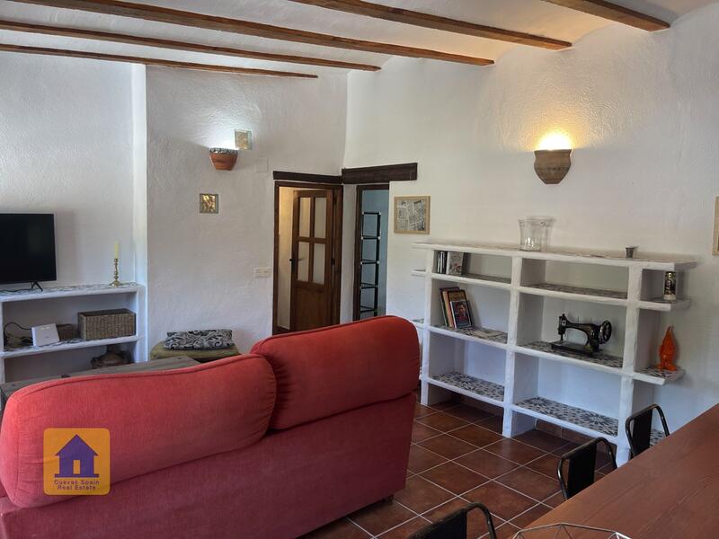 2 chambre Maison Troglodyte à vendre