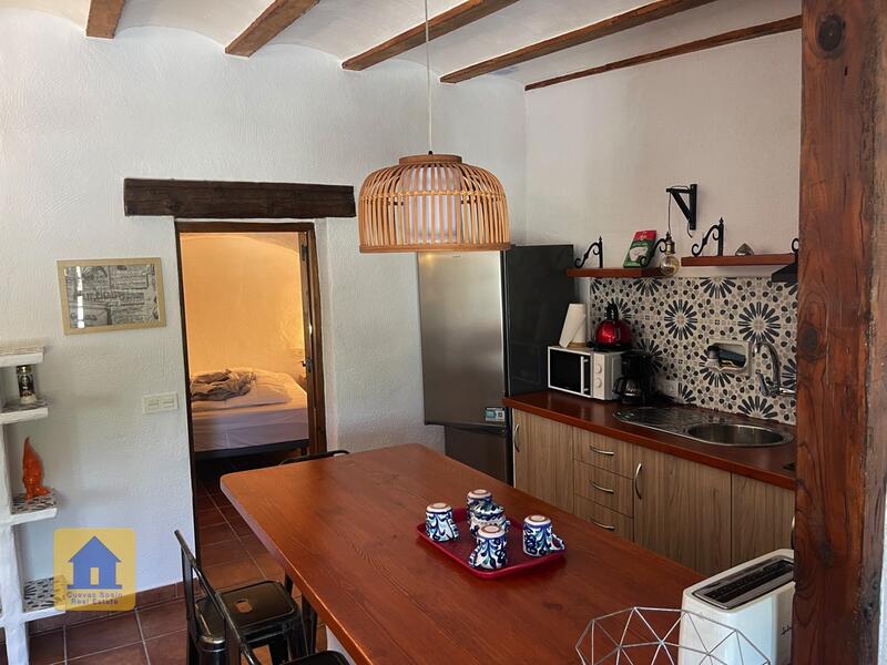 2 chambre Maison Troglodyte à vendre