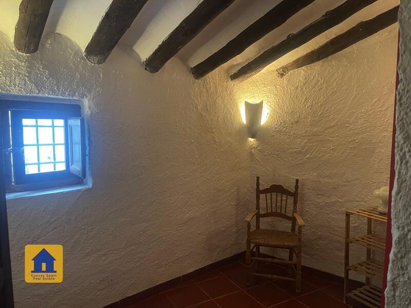 2 slaapkamer Grotwoning Te koop