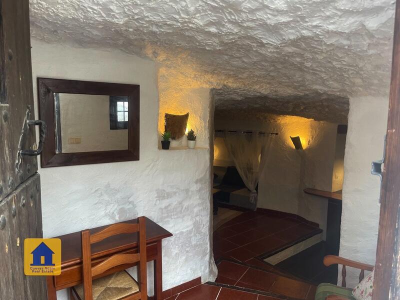 2 slaapkamer Grotwoning Te koop