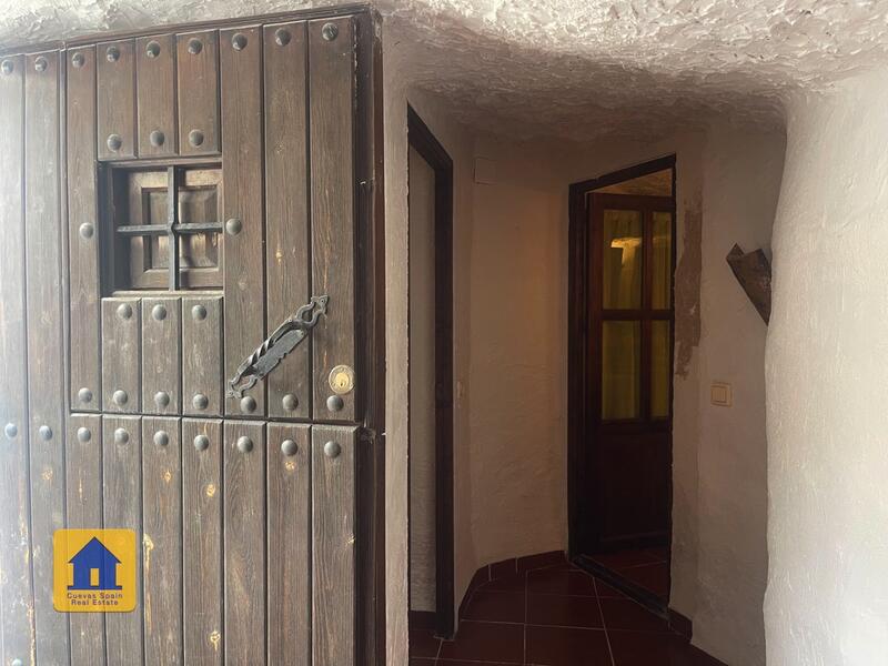 2 slaapkamer Grotwoning Te koop
