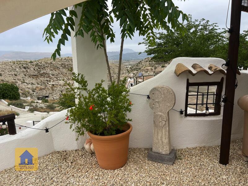 3 chambre Maison Troglodyte à vendre