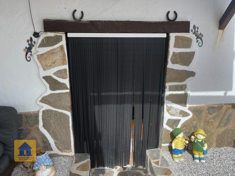 3 slaapkamer Grotwoning Te koop