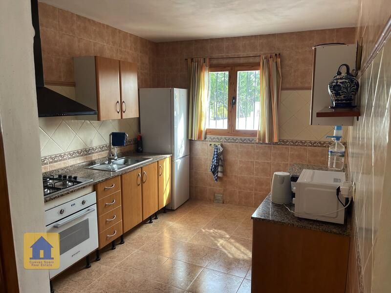 3 slaapkamer Grotwoning Te koop