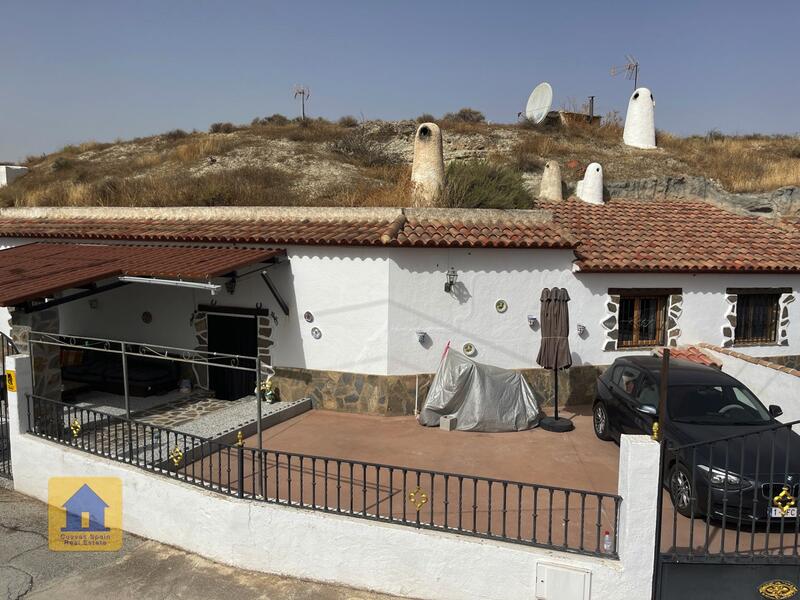 3 slaapkamer Grotwoning Te koop
