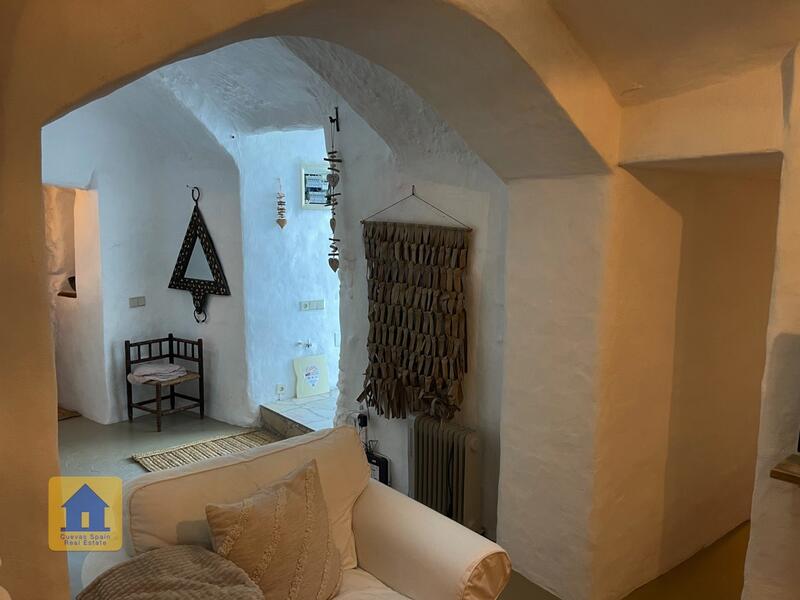9 bedroom Cave House for sale