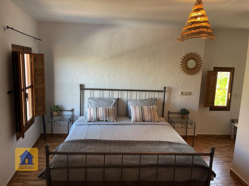 9 bedroom Cave House for sale