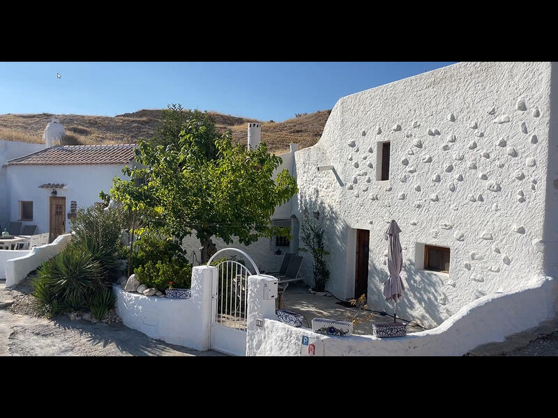 9 bedroom Cave House for sale