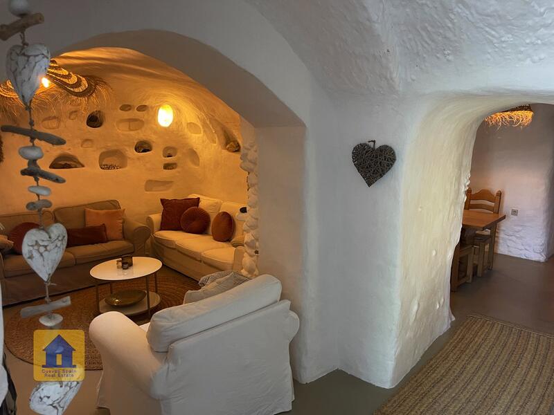 9 bedroom Cave House for sale