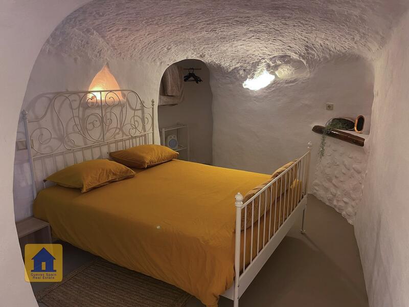 9 bedroom Cave House for sale
