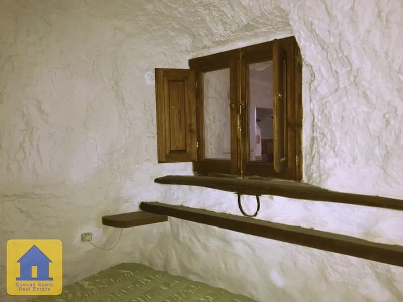 2 slaapkamer Grotwoning Te koop