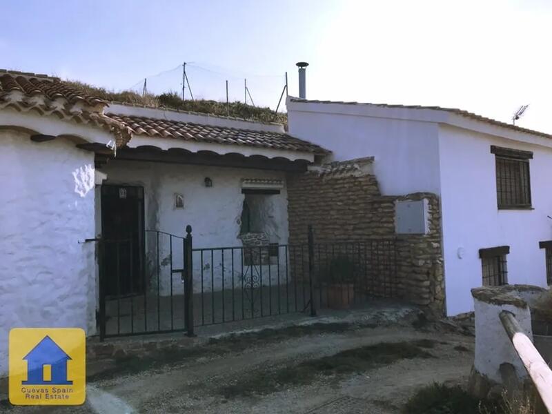 2 slaapkamer Grotwoning Te koop