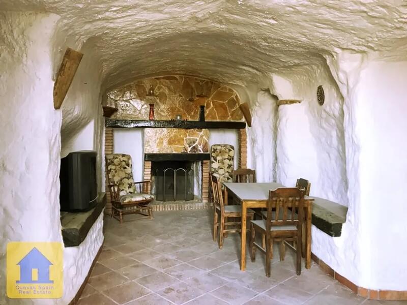 2 slaapkamer Grotwoning Te koop