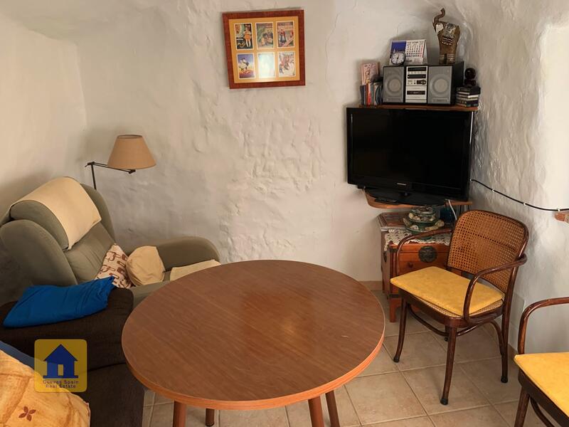 3 спальная комната Дом в пещере продается