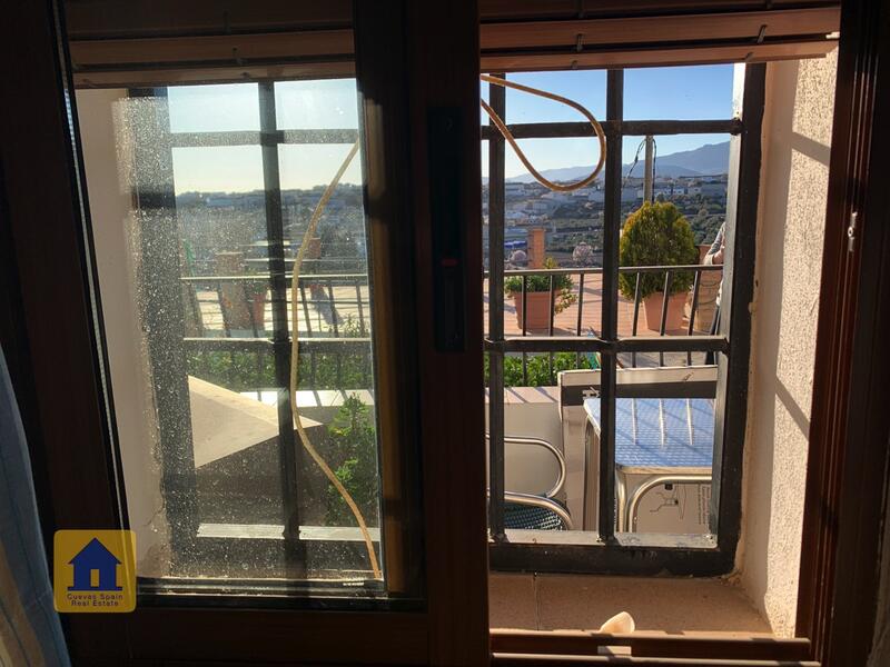 3 спальная комната Дом в пещере продается