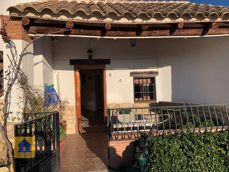 3 спальная комната Дом в пещере продается