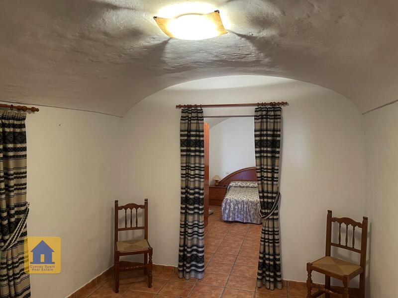 5 bedroom Cave House for sale