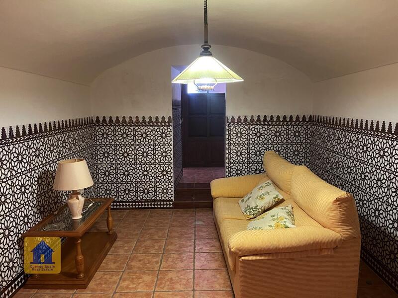 5 bedroom Cave House for sale