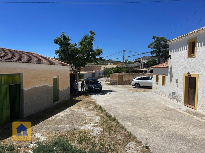 5 bedroom Cave House for sale