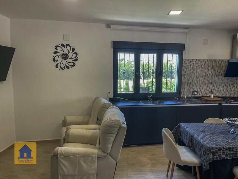 2 soverom Grottehuset til salgs