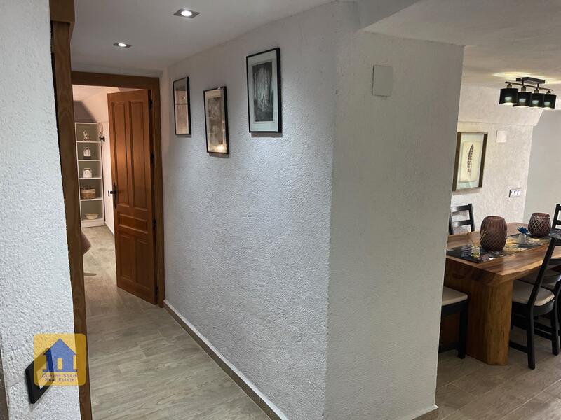 2 soverom Grottehuset til salgs