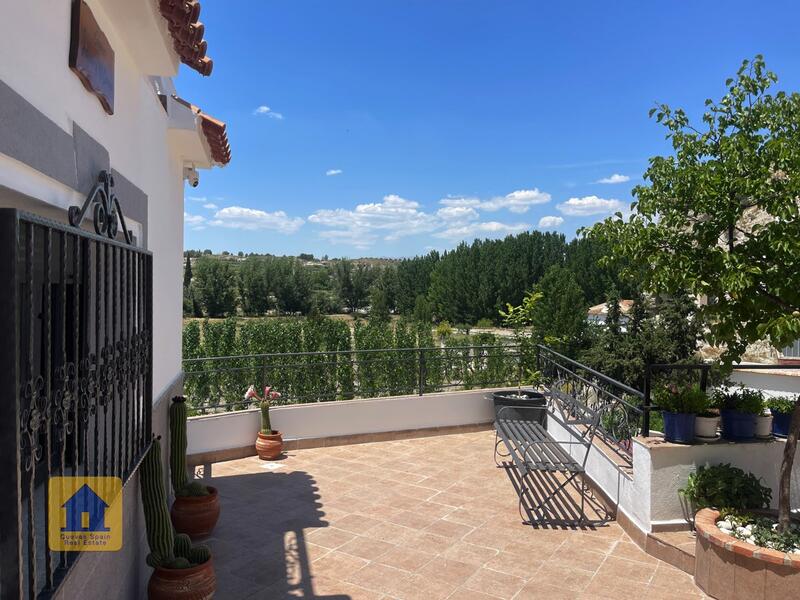 2 soverom Grottehuset til salgs