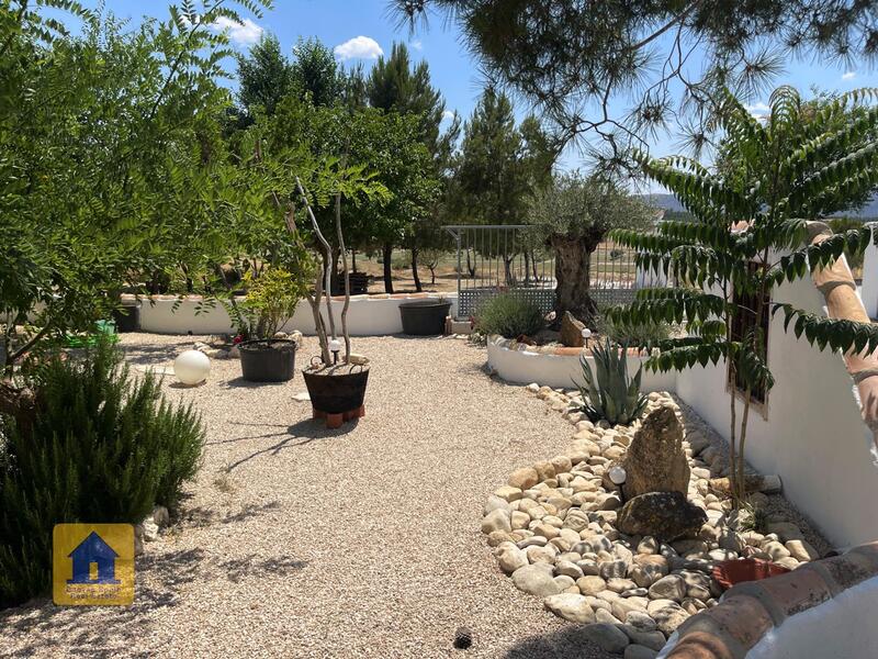 4 bedroom Cave House for sale