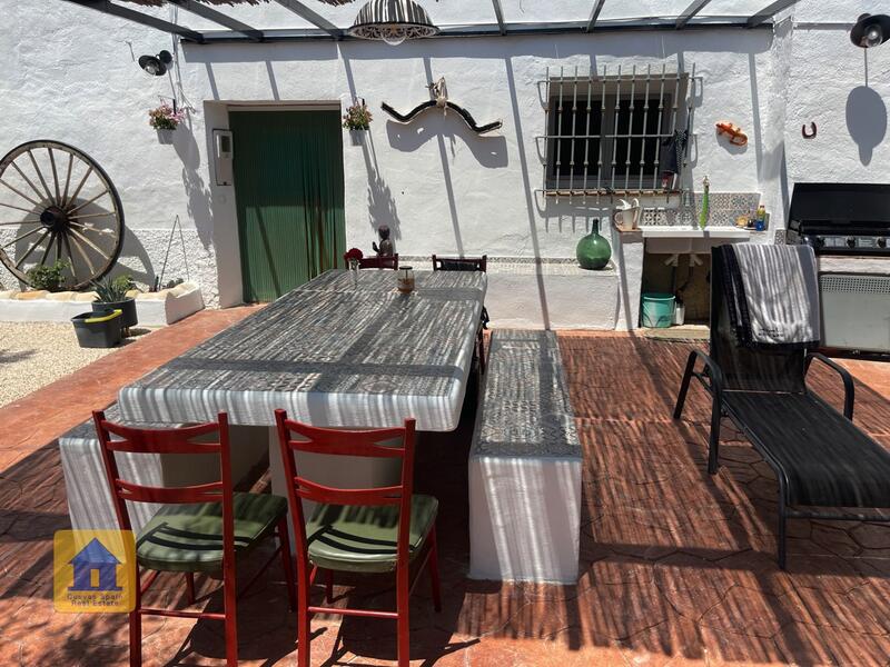 4 bedroom Cave House for sale